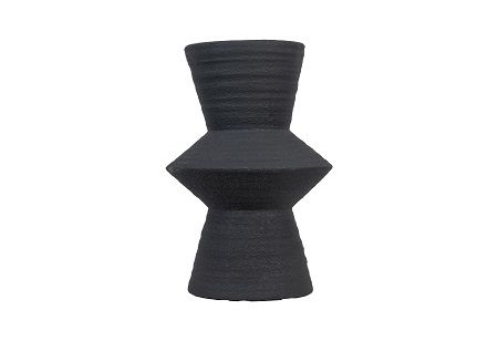 Monotone Accessories that Stand Out - from Maison by Nirmals